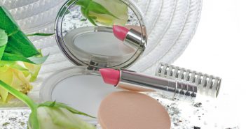 WEDDING DAY | ANNAS BRAUT MAKE-UP FÜRS STANDESAMT Anna's Braut-Make-up / Long Last Lipstick in Pink Petal. und http://www.clinique.de/product/1607/40619/Makeup/Puder/Stay-Matte-Universal-Blotting-Powder