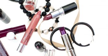 MEINE 3 LIPPENSTIFTE FÜR DEN HERBST | BLOGPARADE & GEWINNSPIEL BLOGPARADE Meine Lippenstifte für den Herbst | Clinique Chubby Curviest Caramel | Estée Lauder Nova Noir | Mac Hades Fire