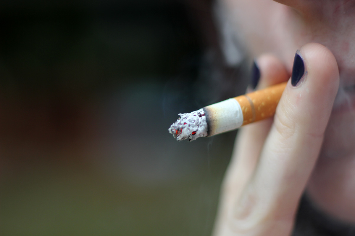Rauchen adé: Smoking | Julie Bocchino | https://www.flickr.com/photos/julieeb/
