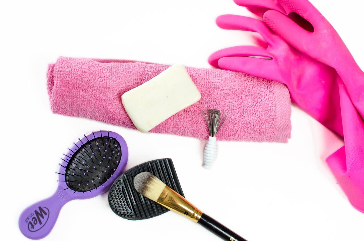Pflege & Reinigung von Beauty-Tools wie Bürsten, Pinsel, Beautyblender und andere Schwämmchen