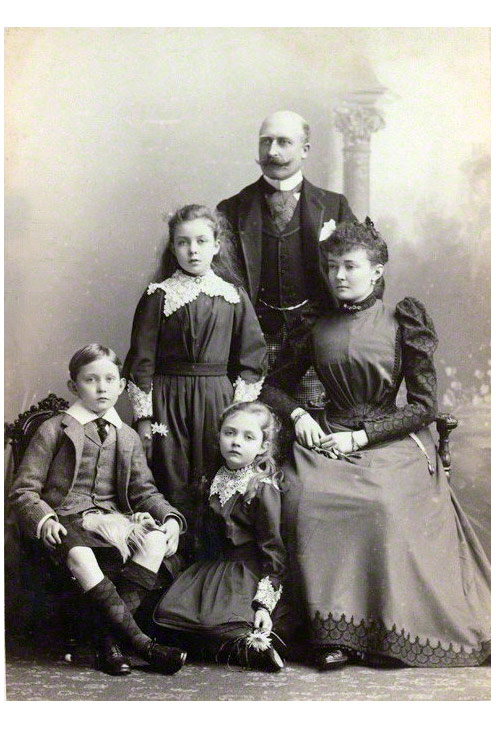 Preußische Prinzessin und Duchess of Connaught - Luise Margarete von Preußen mit Töchtern und Ehemann, dem Arthur, 1. Duke of Connaught and Strathearn