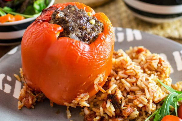 Gefüllte Paprika mit Reis Rezept | So einfach und lecker
